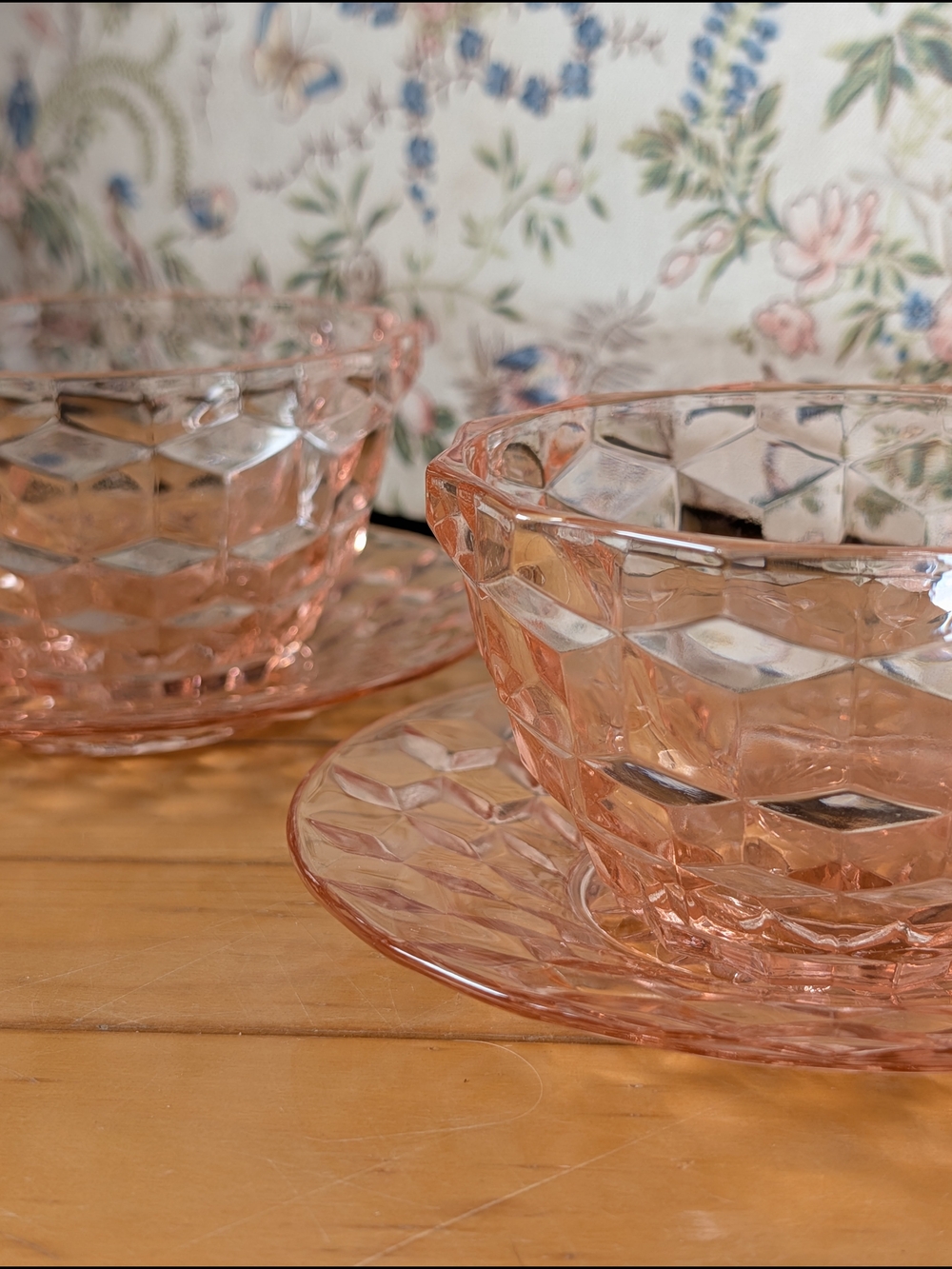 Vintage Pink Pressed Glass Dessert Bowls with Saucers - Picture 4 of 7